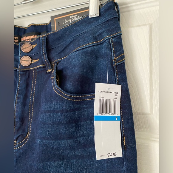 Dollhouse NWT Curvy Collection High-Rise Skinny Jean - Sz 9/10 - Dark Wash - Picture 3 of 8